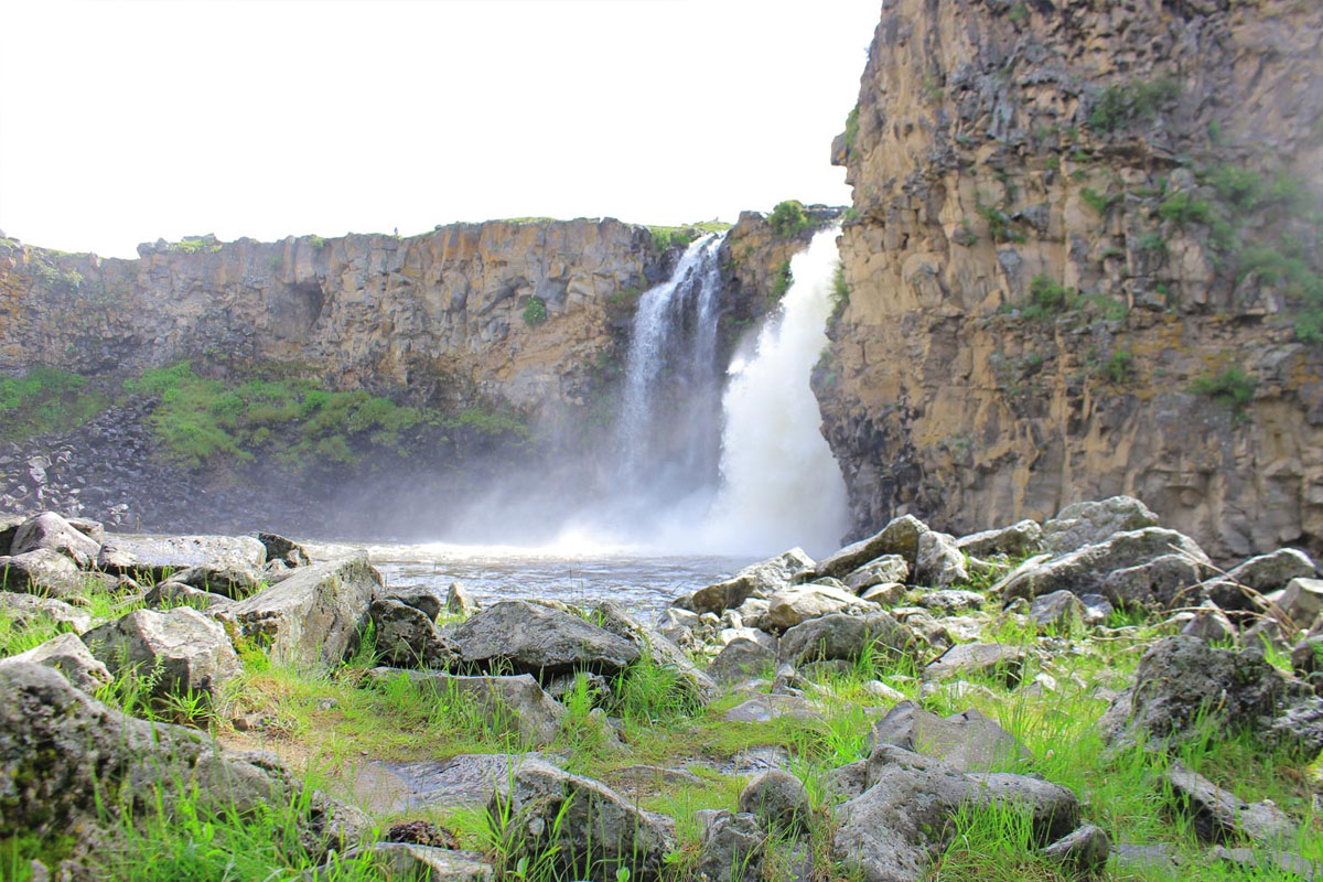 Orkhon waterfall