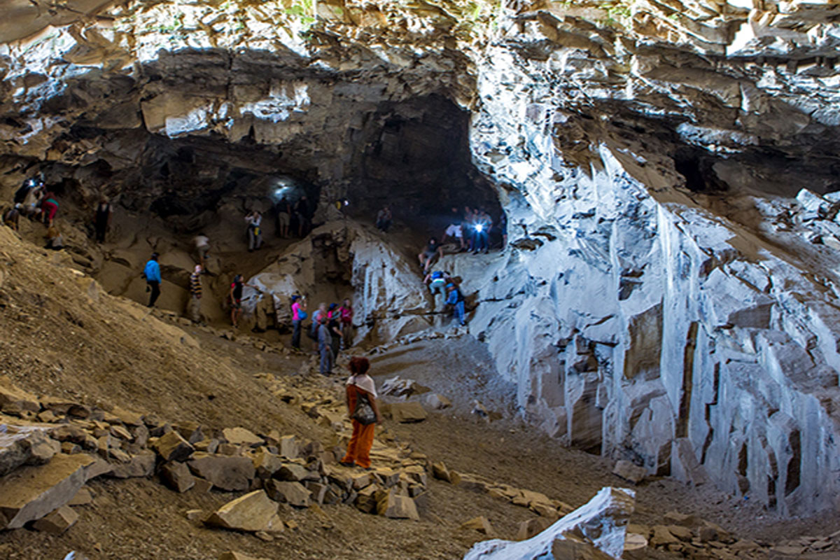 Tsenkher Cave
